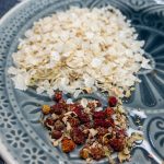 Reisflocken und Erdbeerspina