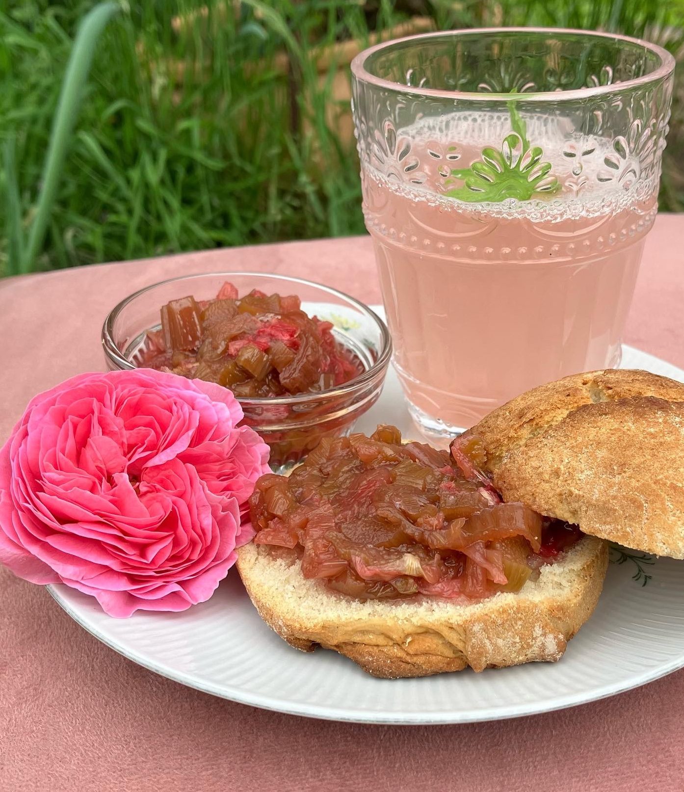 Rhabarber Rose Marmelade
