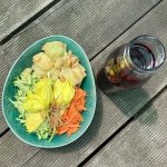 Nachtkerze sind essbare Blüten und Joastabeeren Essig