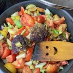 Gmüse mit lila Blumenkohl.