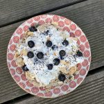 Müsli mit Aronia Beeren und Nachtkerze Samen.