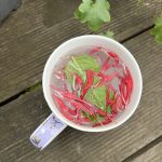 Aufguß mit Monardenblätter